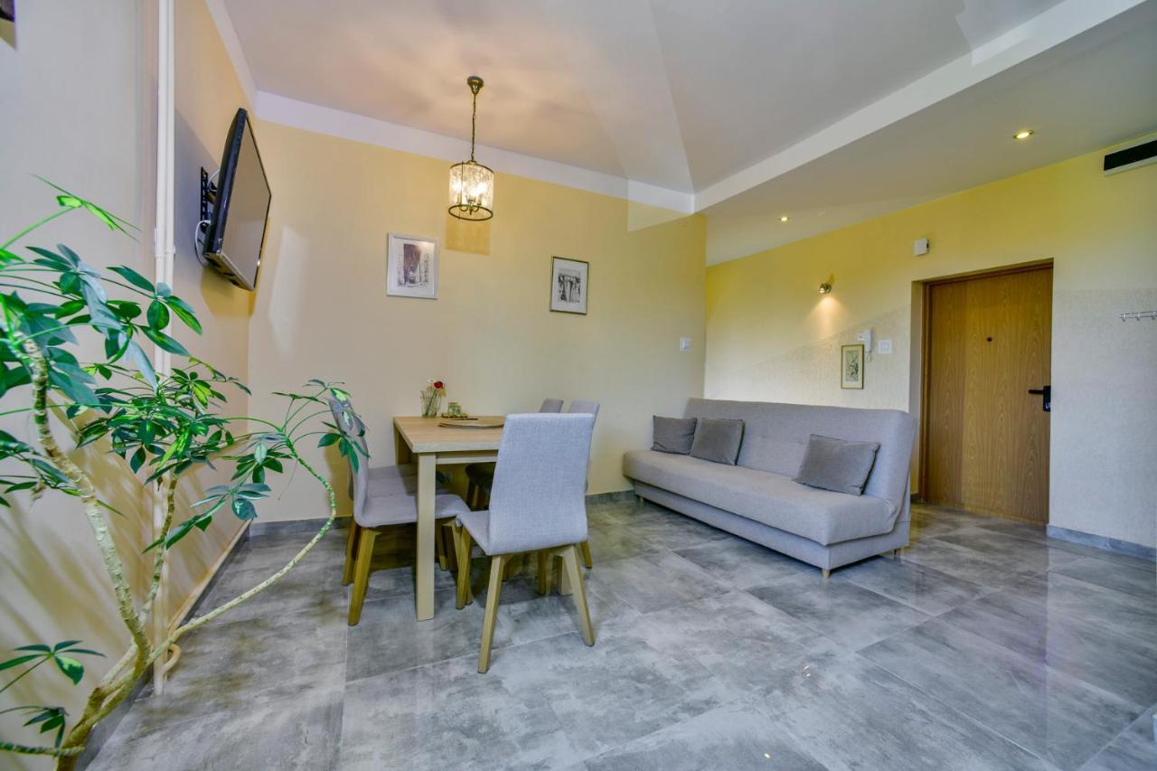Apartament U Ewy W Kolobrzegu Podczele - 2 Sypialnie 50M2, Wifi I Darmowy Parking! מראה חיצוני תמונה