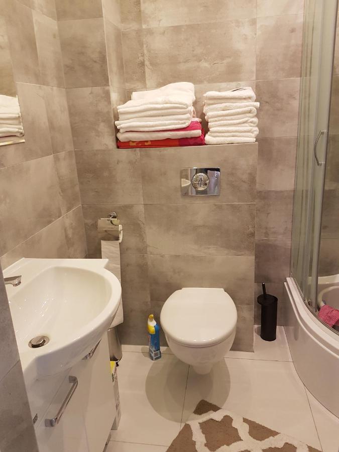 Apartament U Ewy W Kolobrzegu Podczele - 2 Sypialnie 50M2, Wifi I Darmowy Parking! מראה חיצוני תמונה